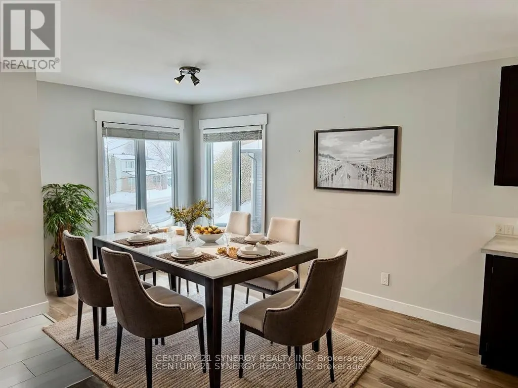 2 - 100 LAURIER STREET