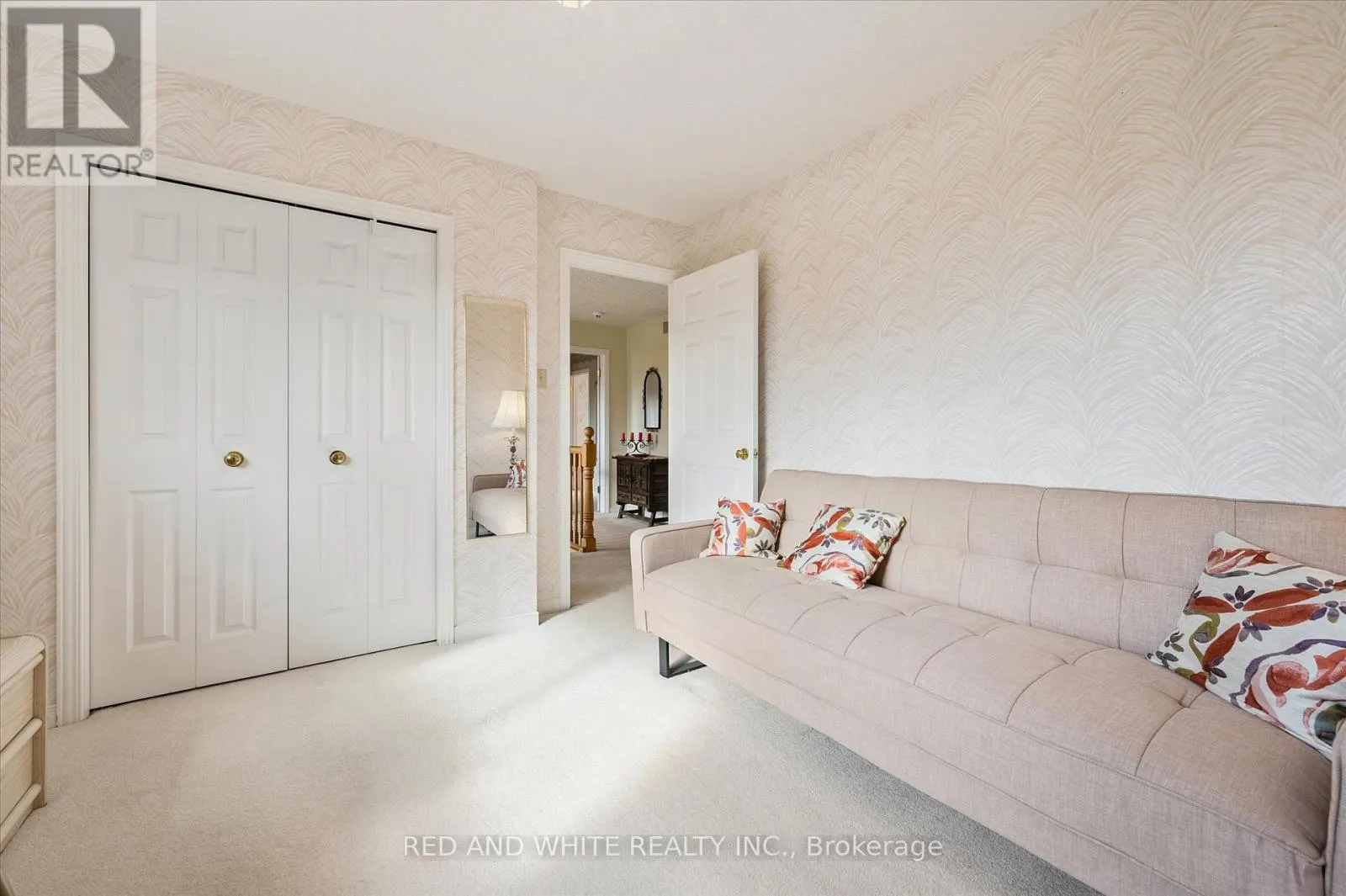 172 MAYBERRY COURT