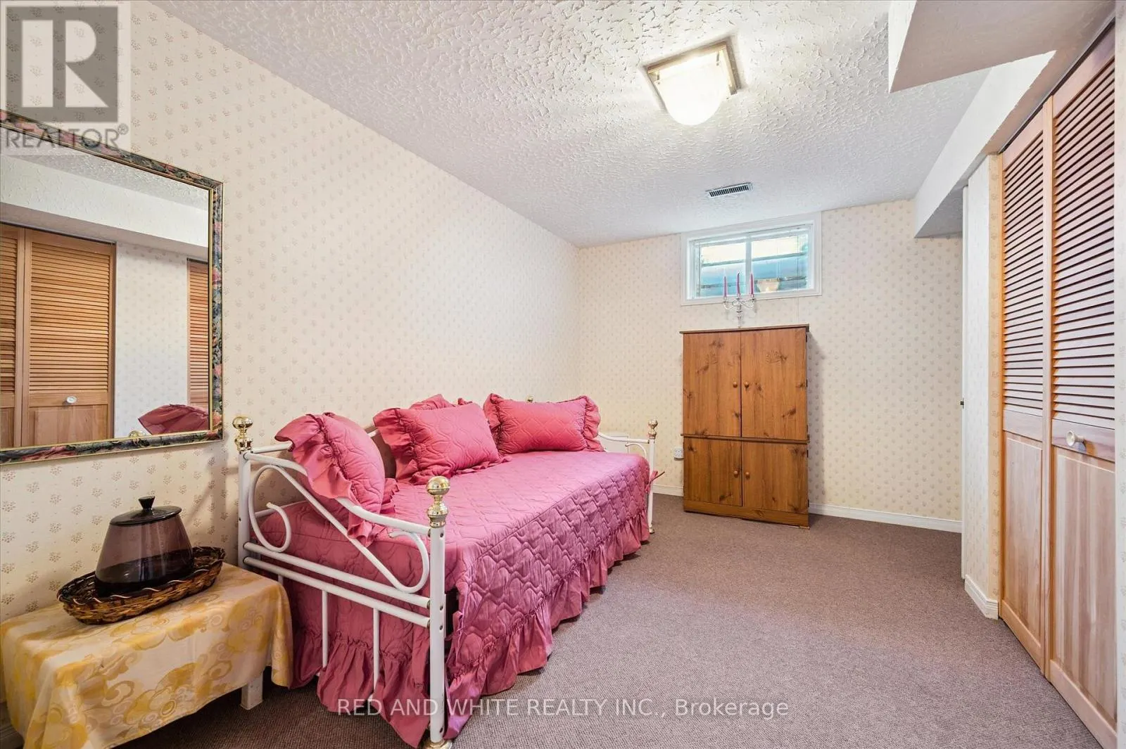 172 MAYBERRY COURT