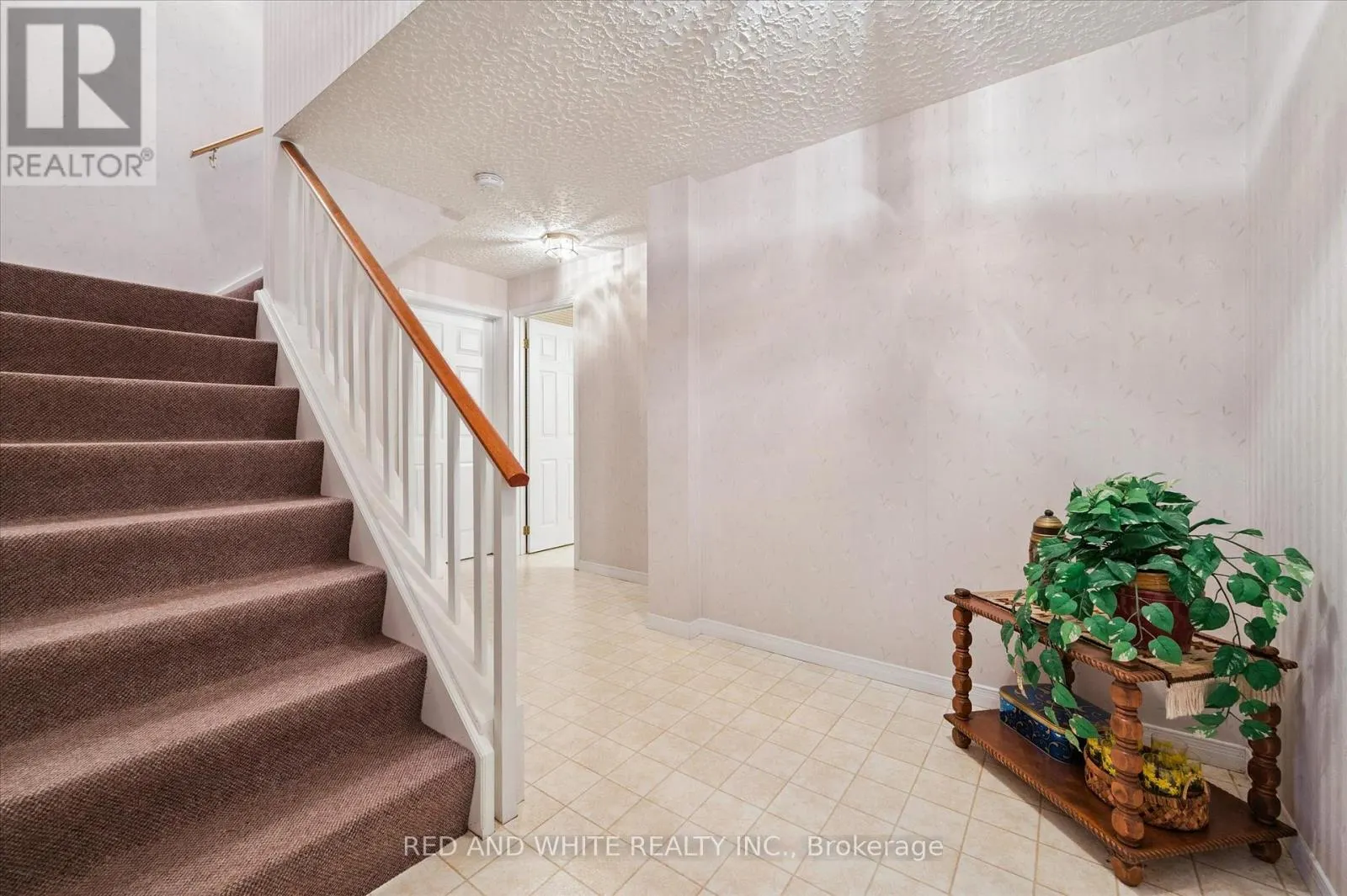 172 MAYBERRY COURT