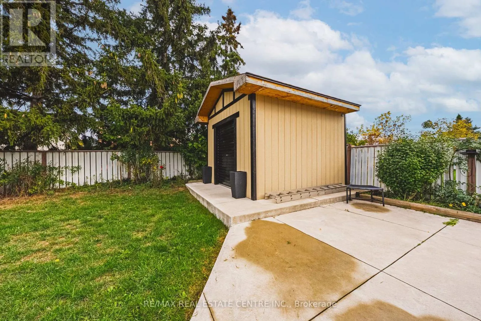 5 BING CRESCENT