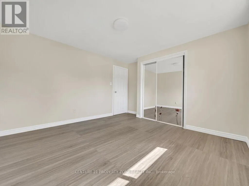 1002 EASTLAWN AVENUE