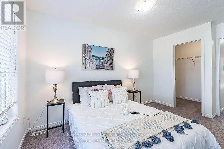 99 - 135 HARDCASTLE DRIVE