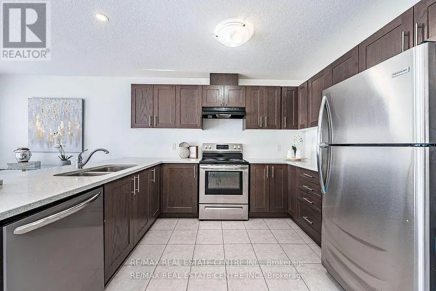 99 - 135 HARDCASTLE DRIVE