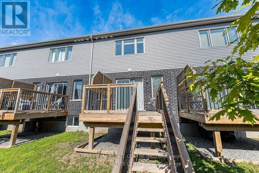 99 - 135 HARDCASTLE DRIVE