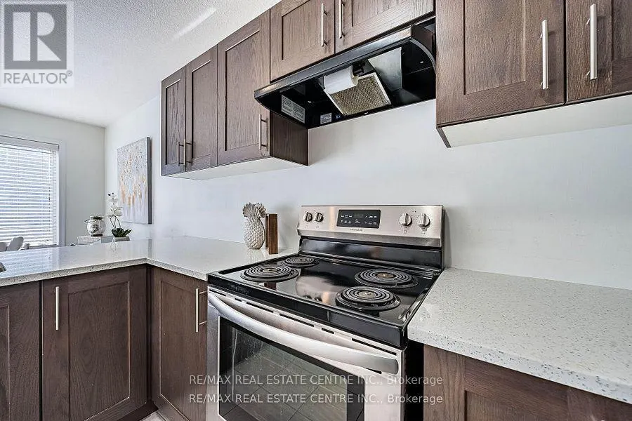 99 - 135 HARDCASTLE DRIVE