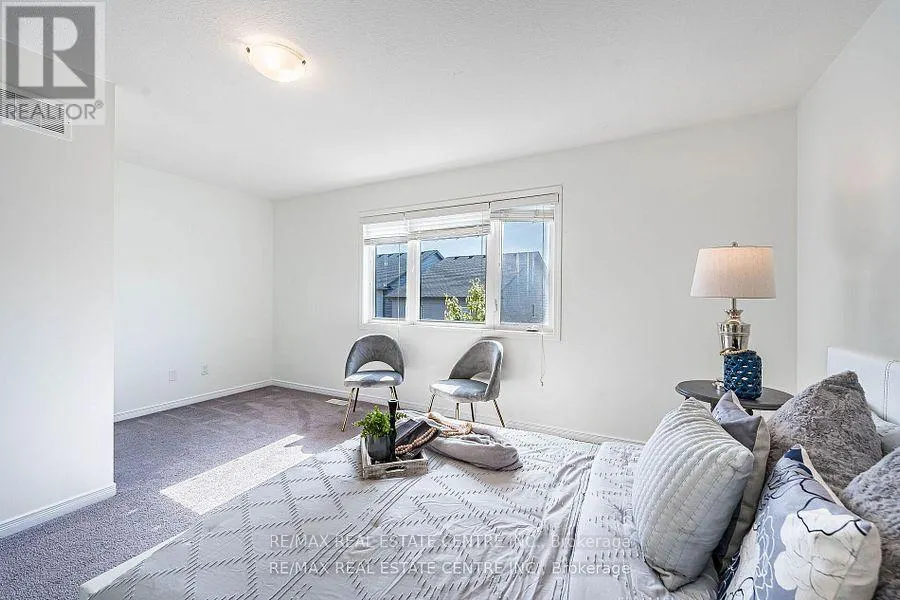 99 - 135 HARDCASTLE DRIVE