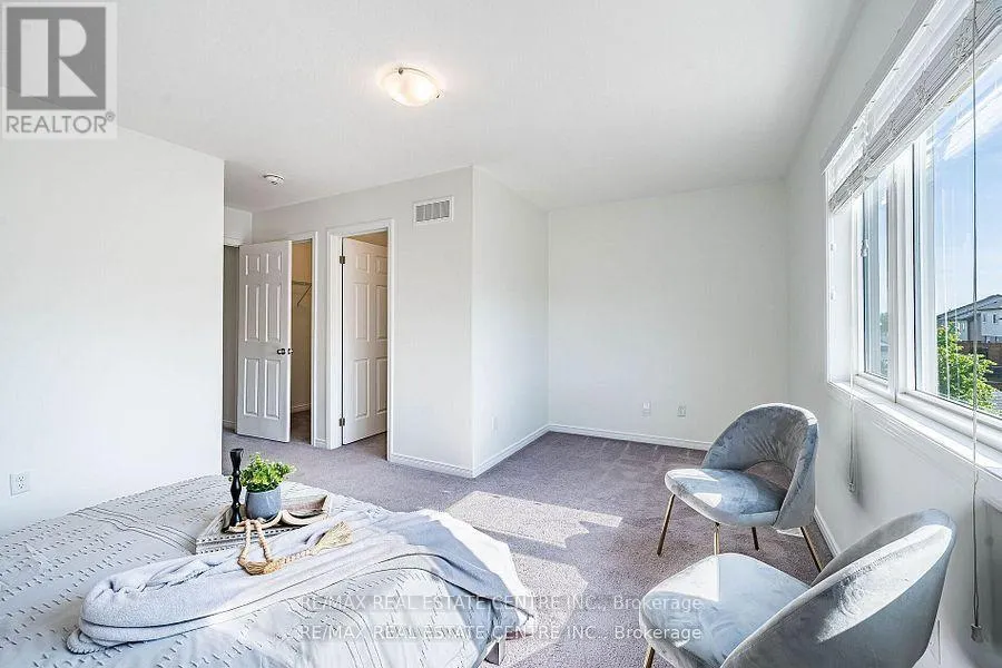 99 - 135 HARDCASTLE DRIVE