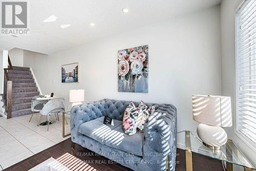 99 - 135 HARDCASTLE DRIVE