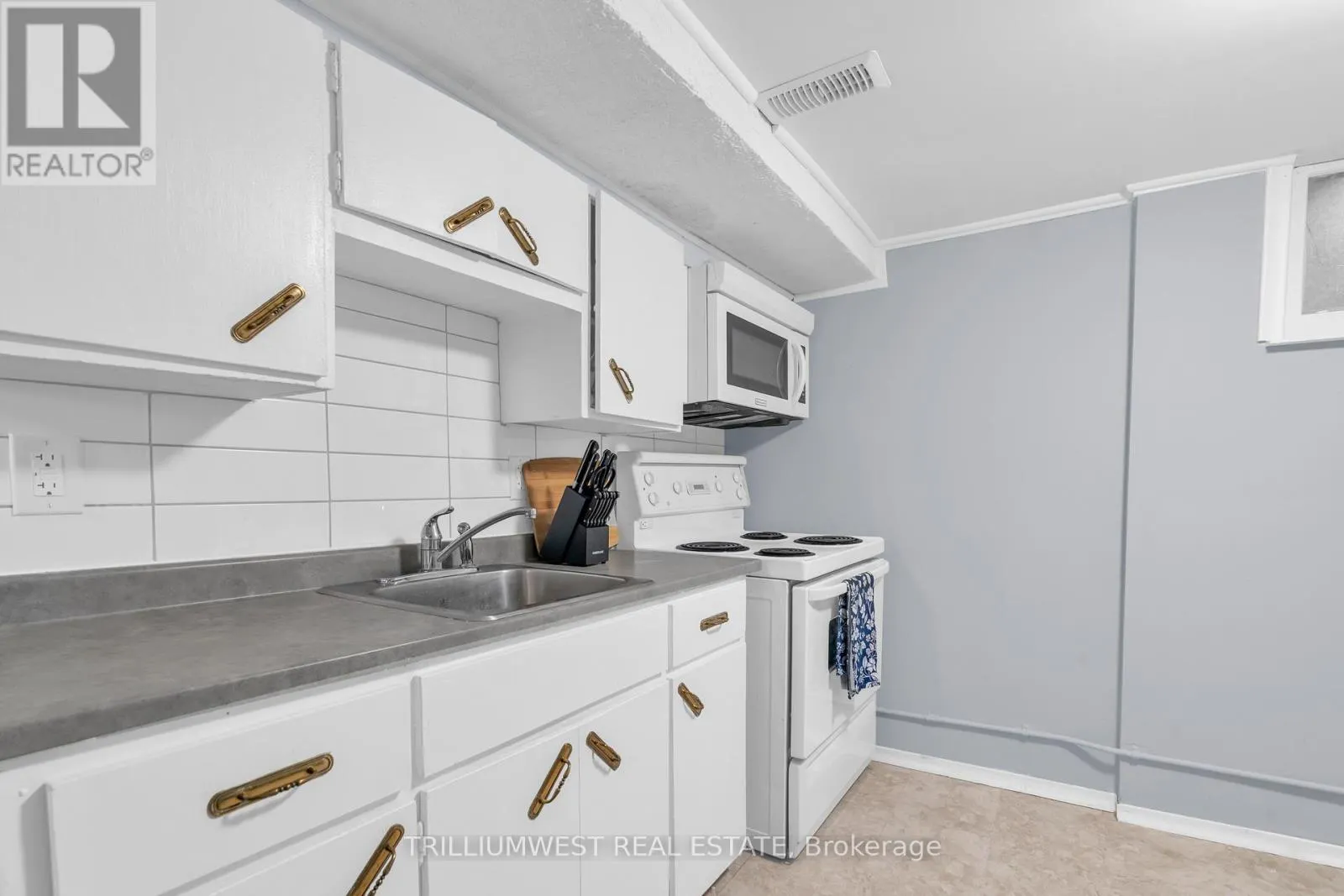 C - 301 FRANKLIN STREET N