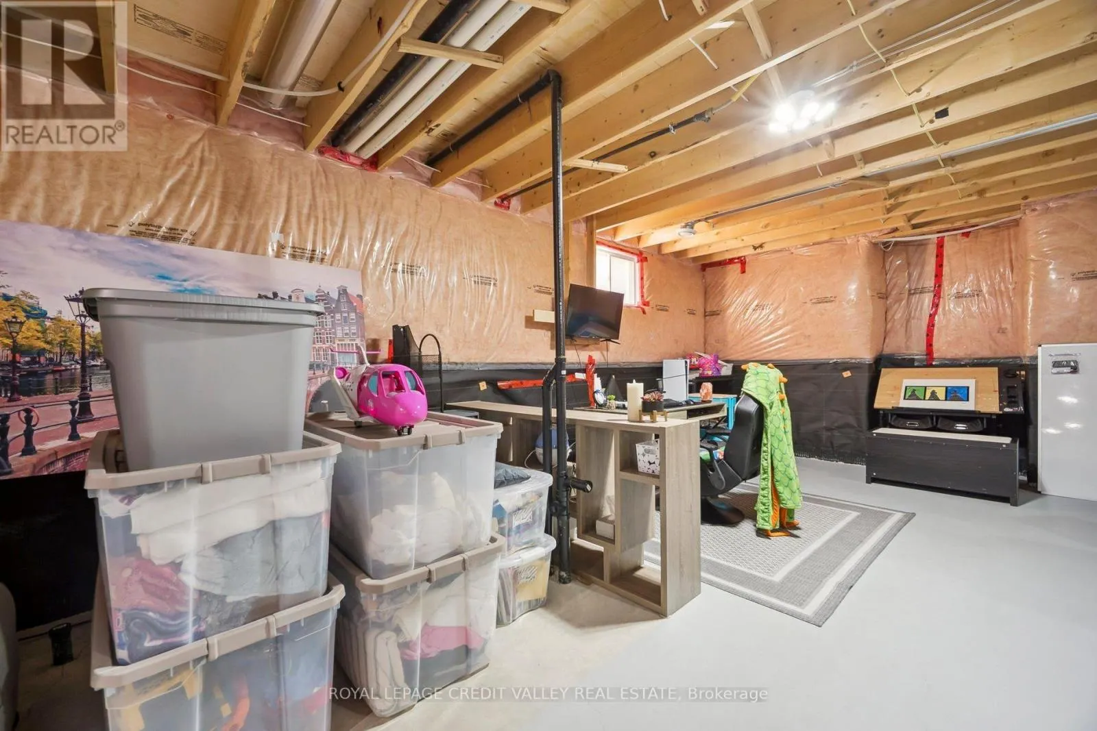 9 PEACH TREE BOULEVARD