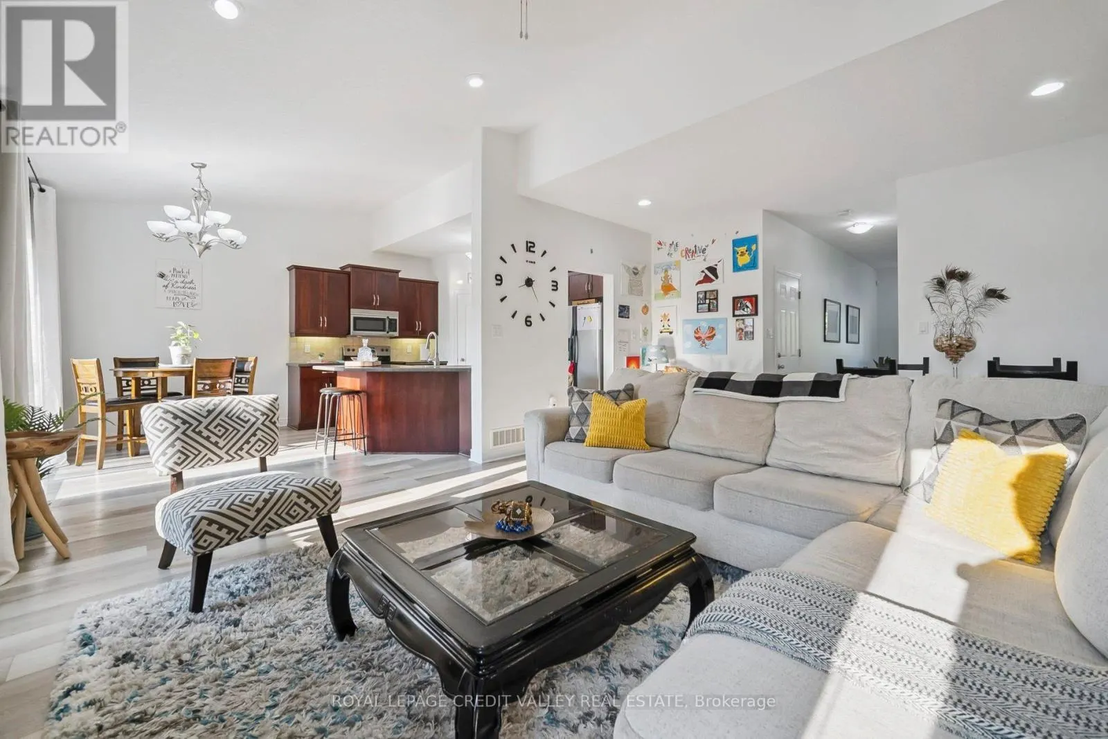 9 PEACH TREE BOULEVARD