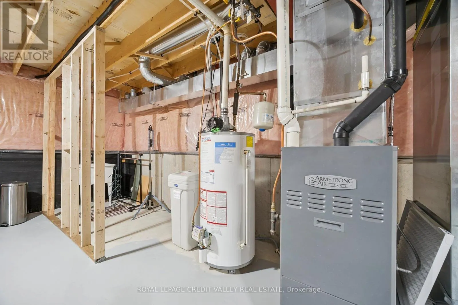 9 PEACH TREE BOULEVARD