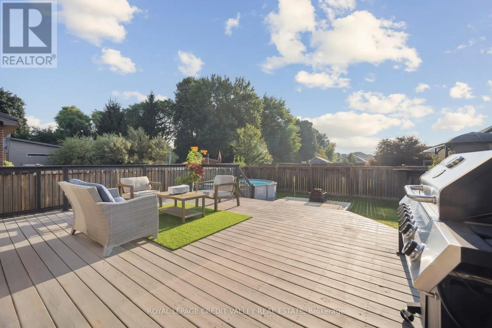 9 PEACH TREE BOULEVARD