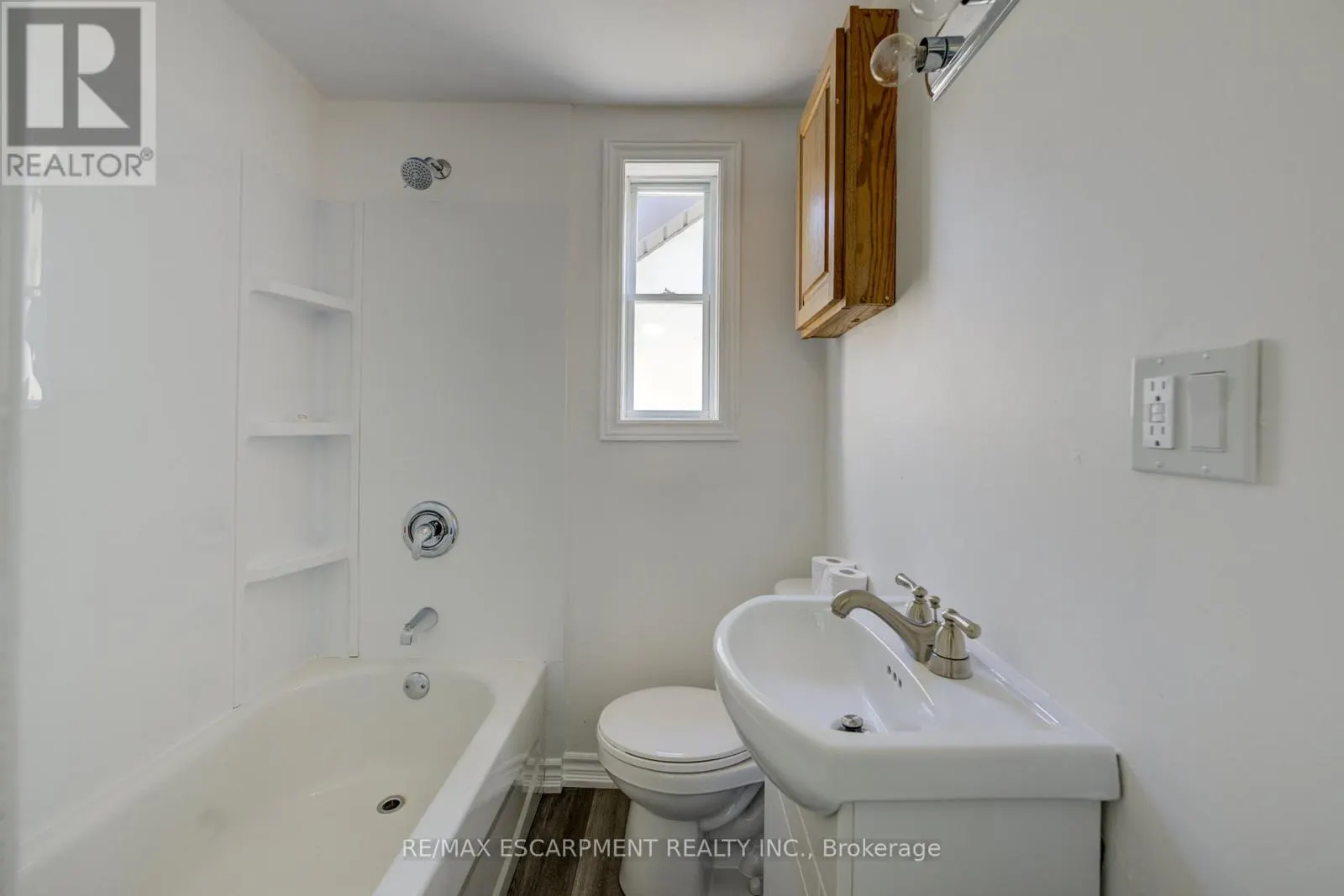 57 1/2 BREADALBANE STREET