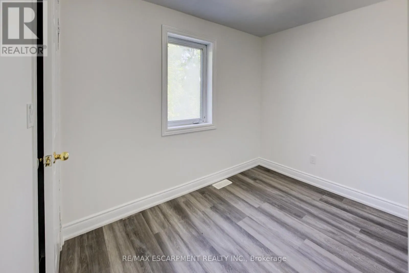 57 1/2 BREADALBANE STREET