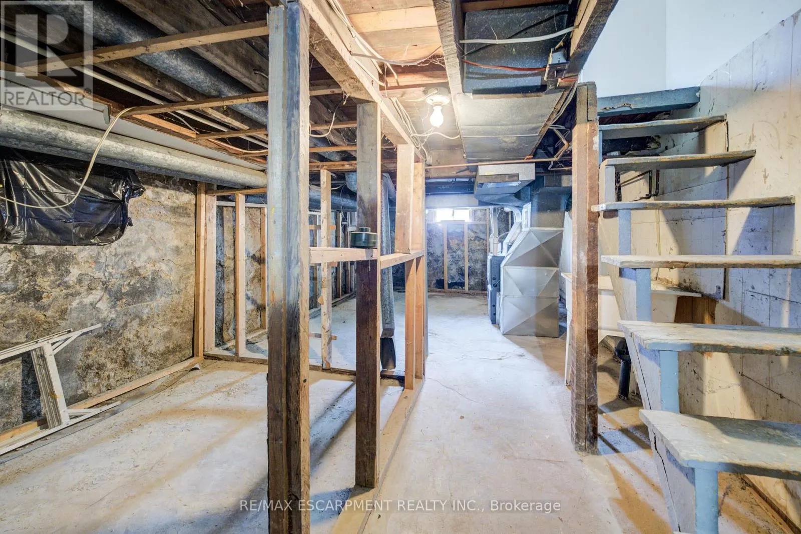 57 1/2 BREADALBANE STREET