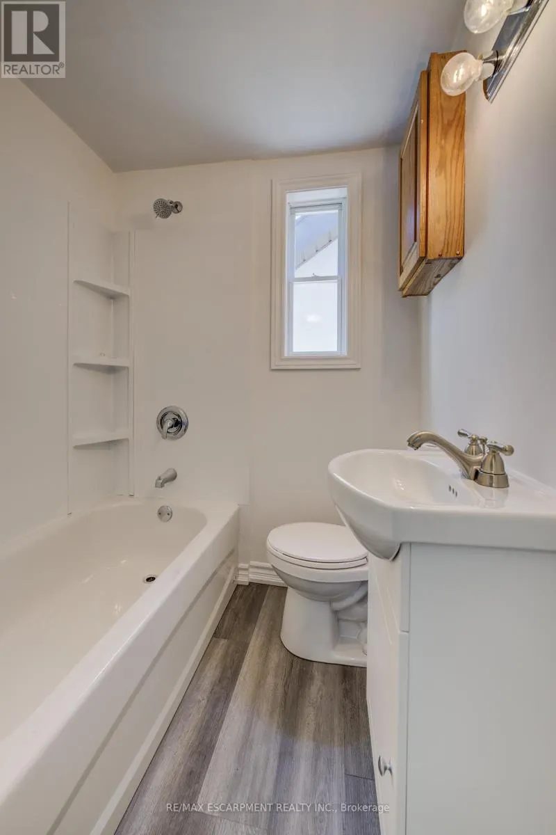 57 1/2 BREADALBANE STREET