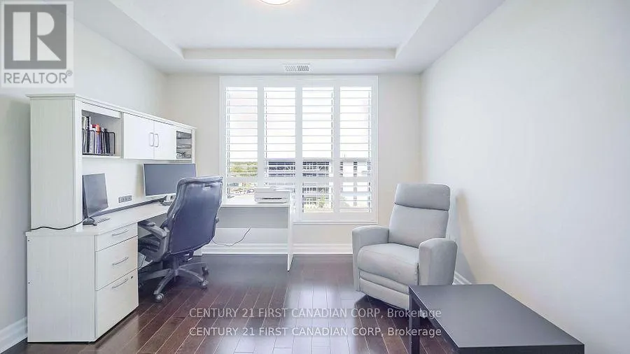 504 - 240 VILLAGEWALK BOULEVARD, #504