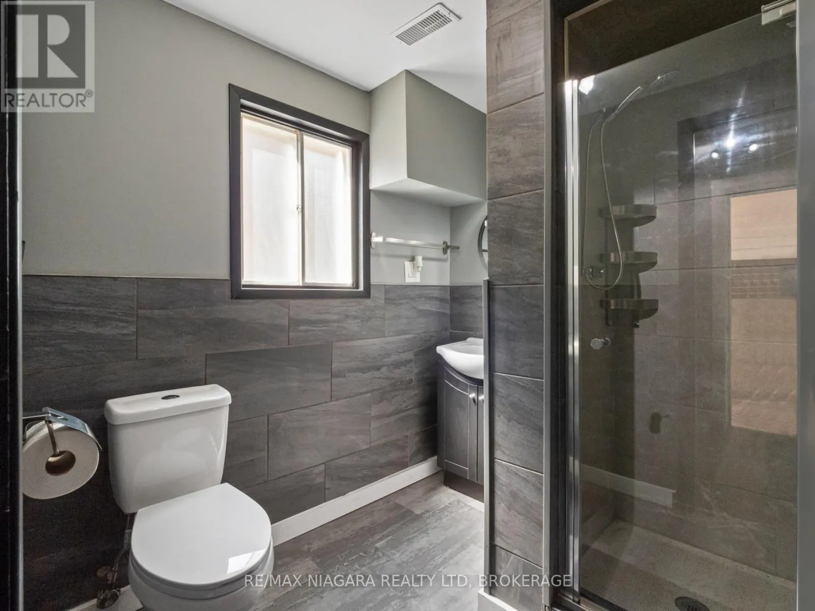 6256 MONTEREY AVENUE