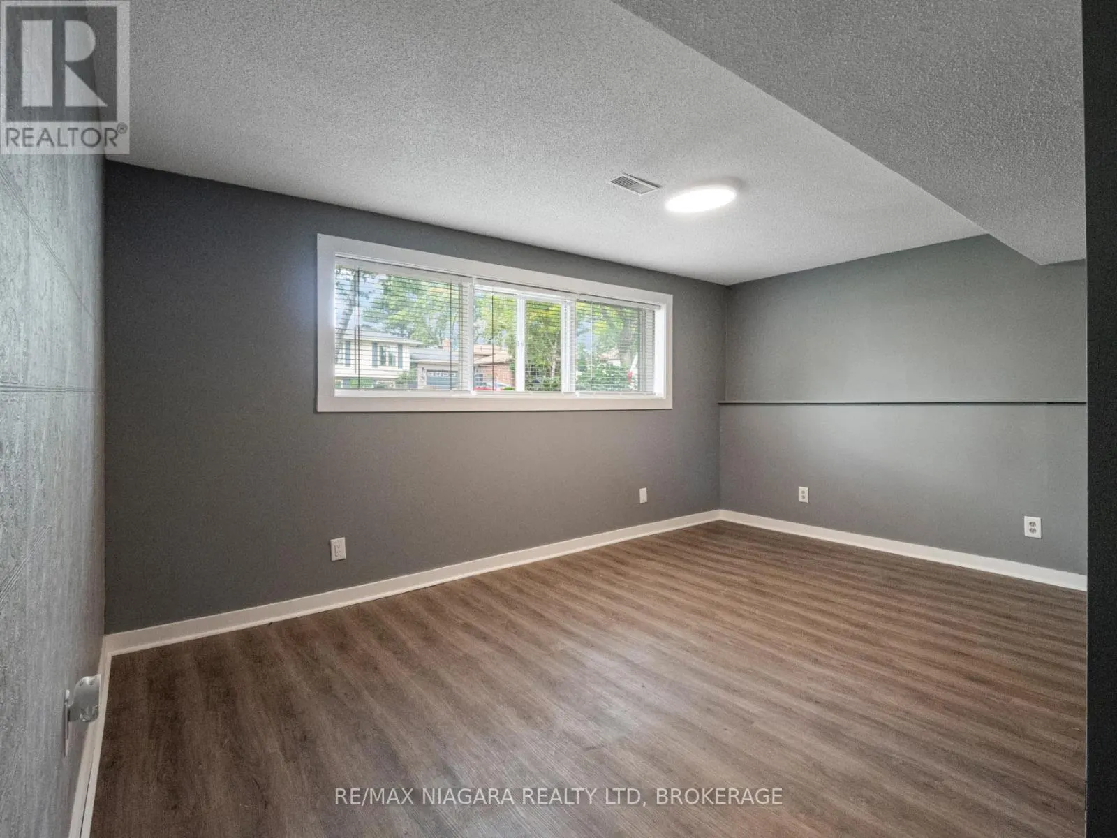 6256 MONTEREY AVENUE