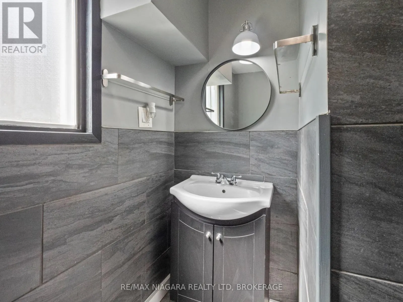 6256 MONTEREY AVENUE