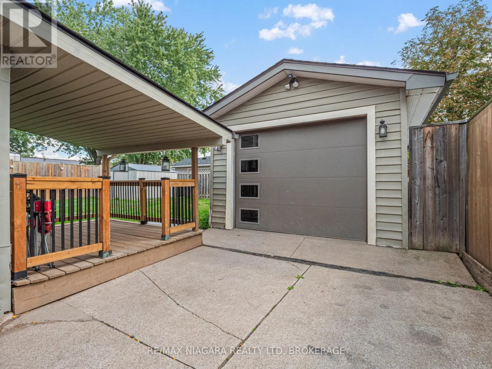 6256 MONTEREY AVENUE