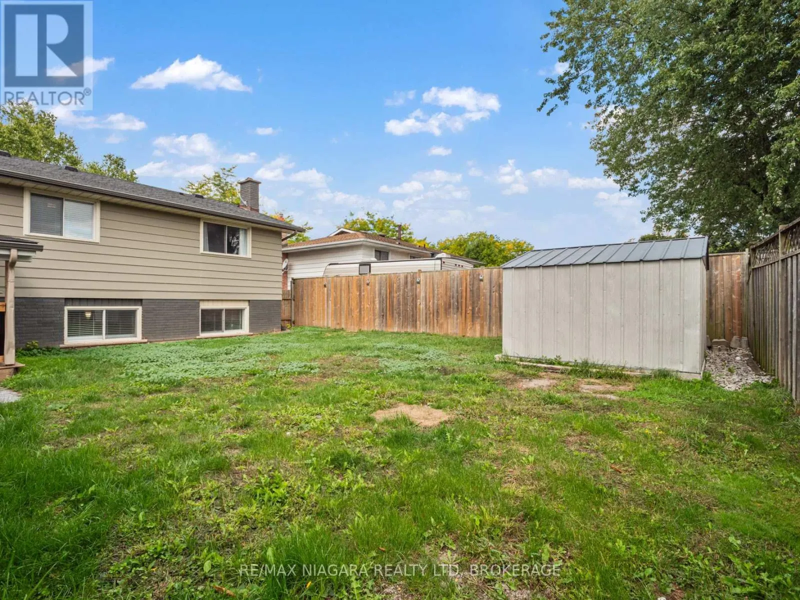 6256 MONTEREY AVENUE