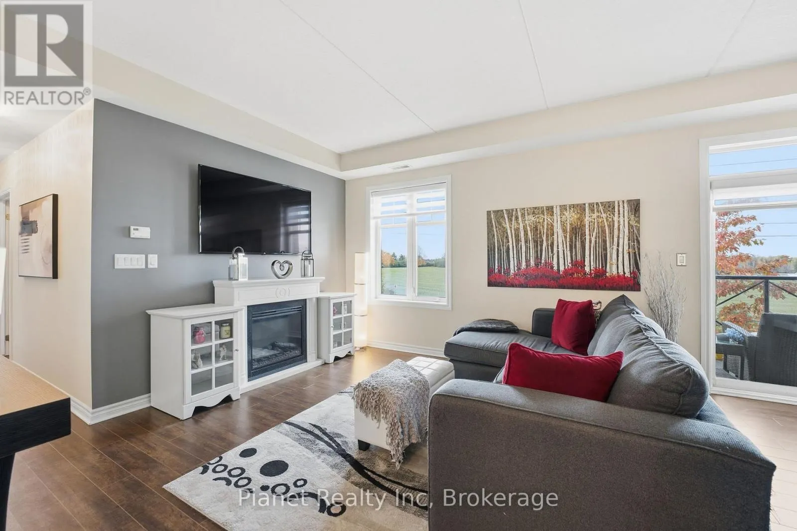 204 - 2 COLONIAL DRIVE, #204