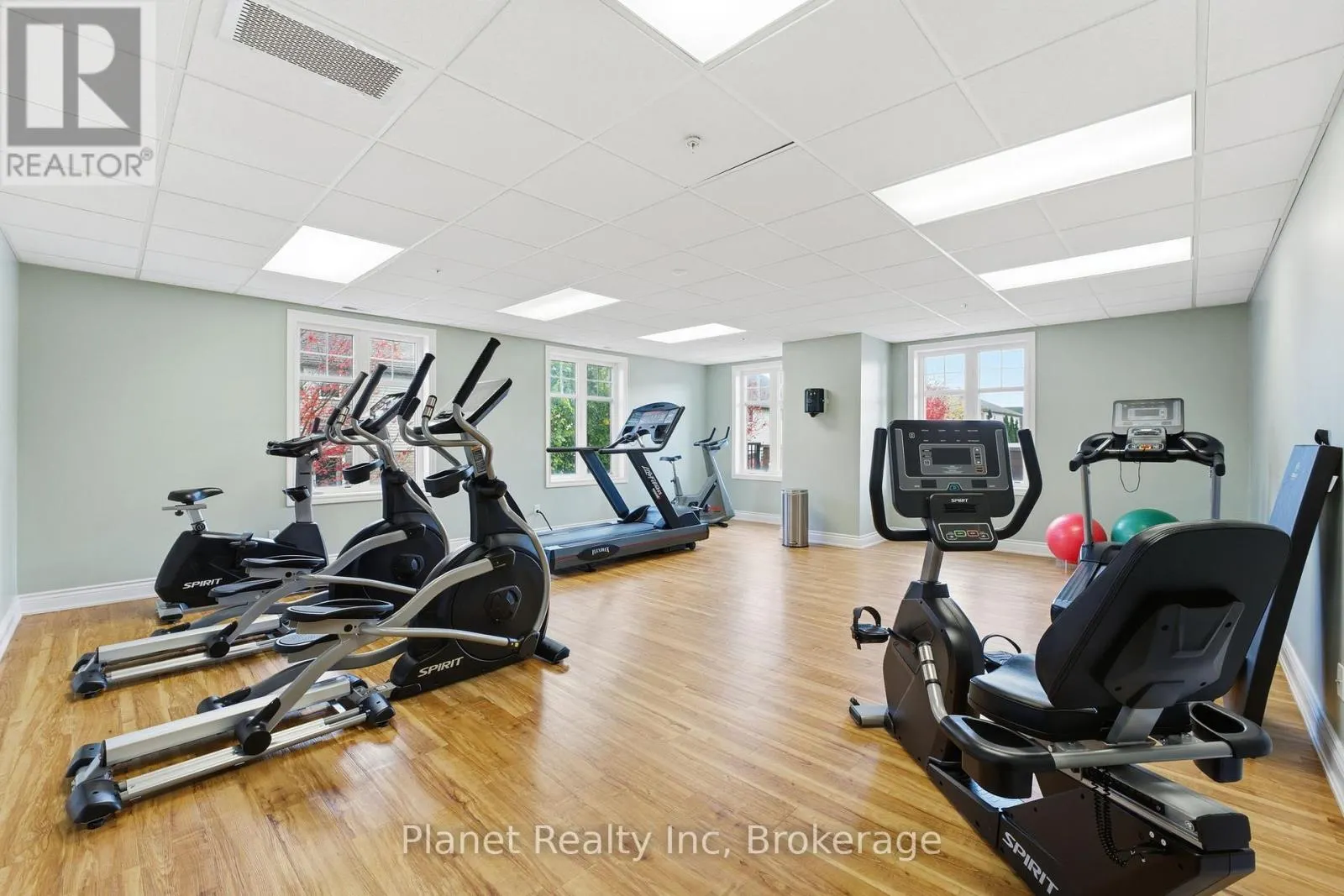 204 - 2 COLONIAL DRIVE, #204