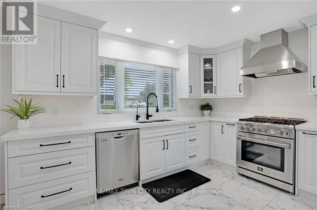 7011 WELLINGTON RD 124 ROAD