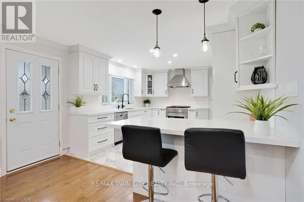 7011 WELLINGTON RD 124 ROAD