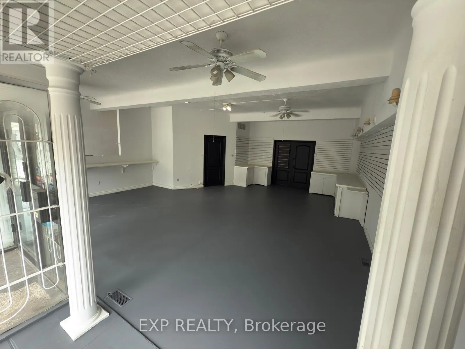 663 MAIN STREET E