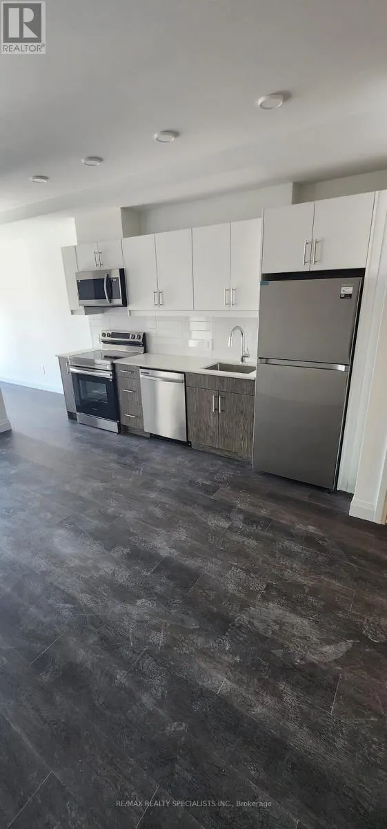 310 - 1333 WEBER STREET E