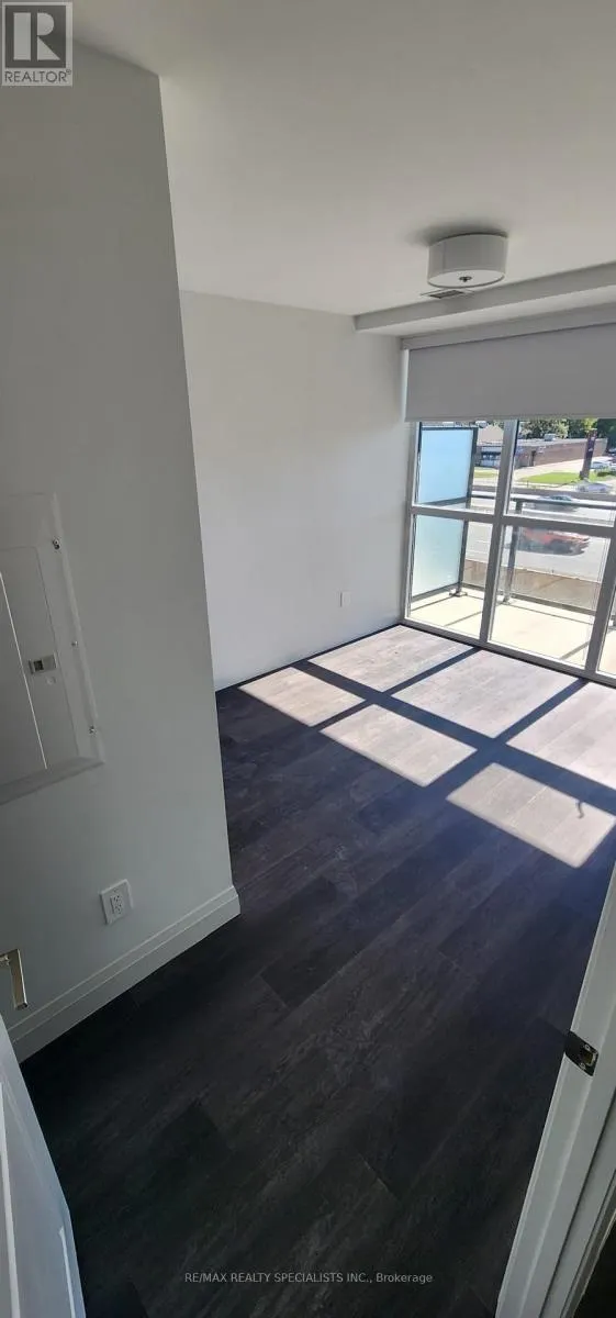 310 - 1333 WEBER STREET E