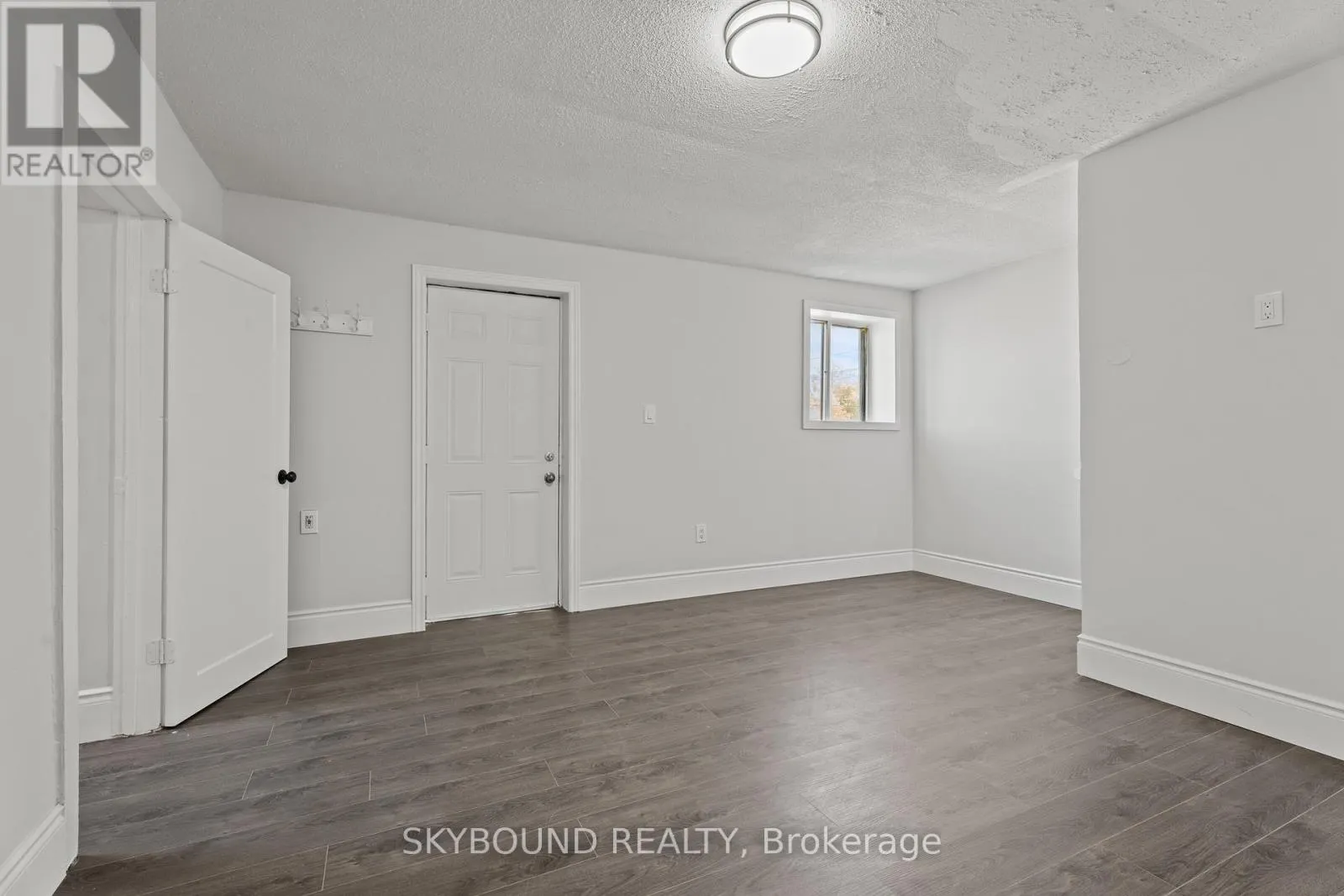 65 COLBORNE STREET W