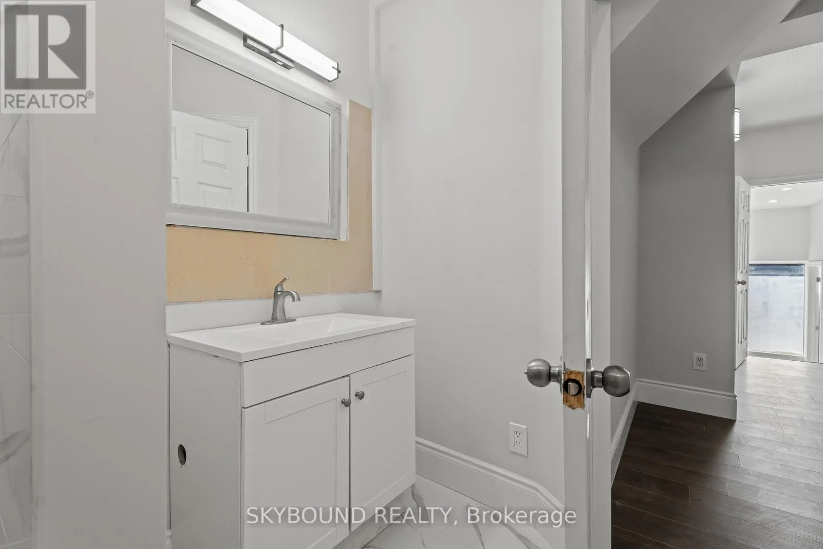 65 COLBORNE STREET W