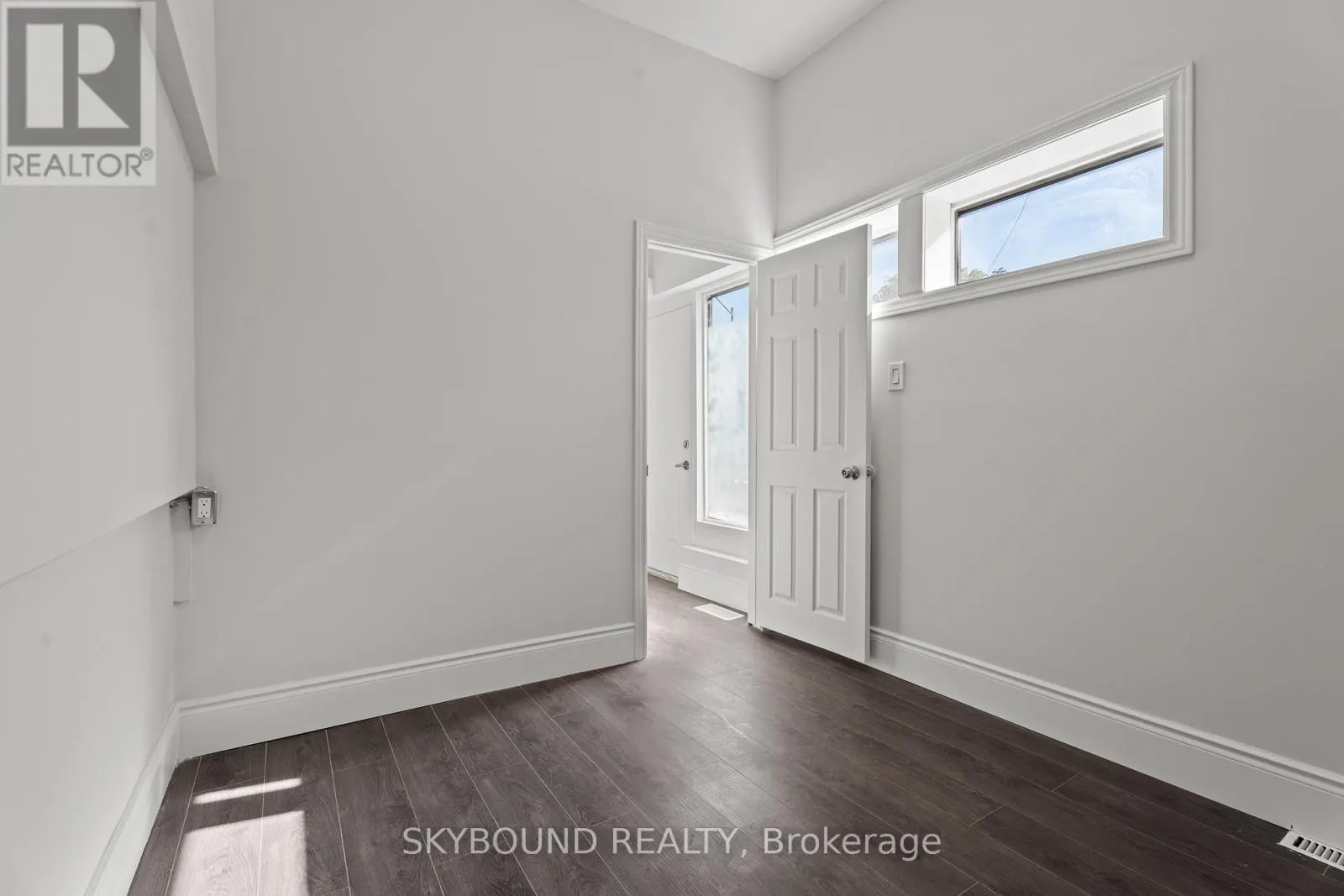 65 COLBORNE STREET W