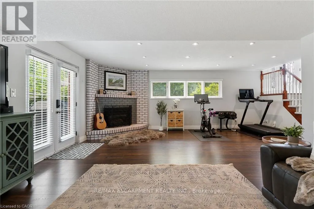 5126 CHIPPEWA ROAD E