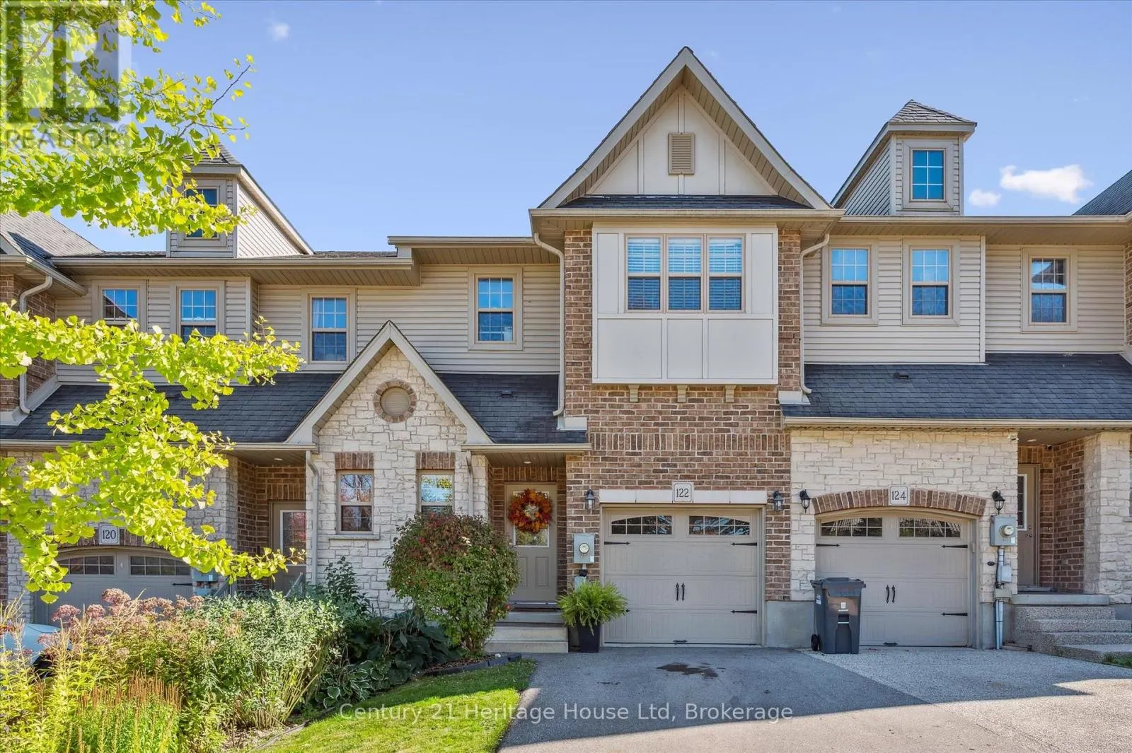 122 CREIGHTON AVENUE