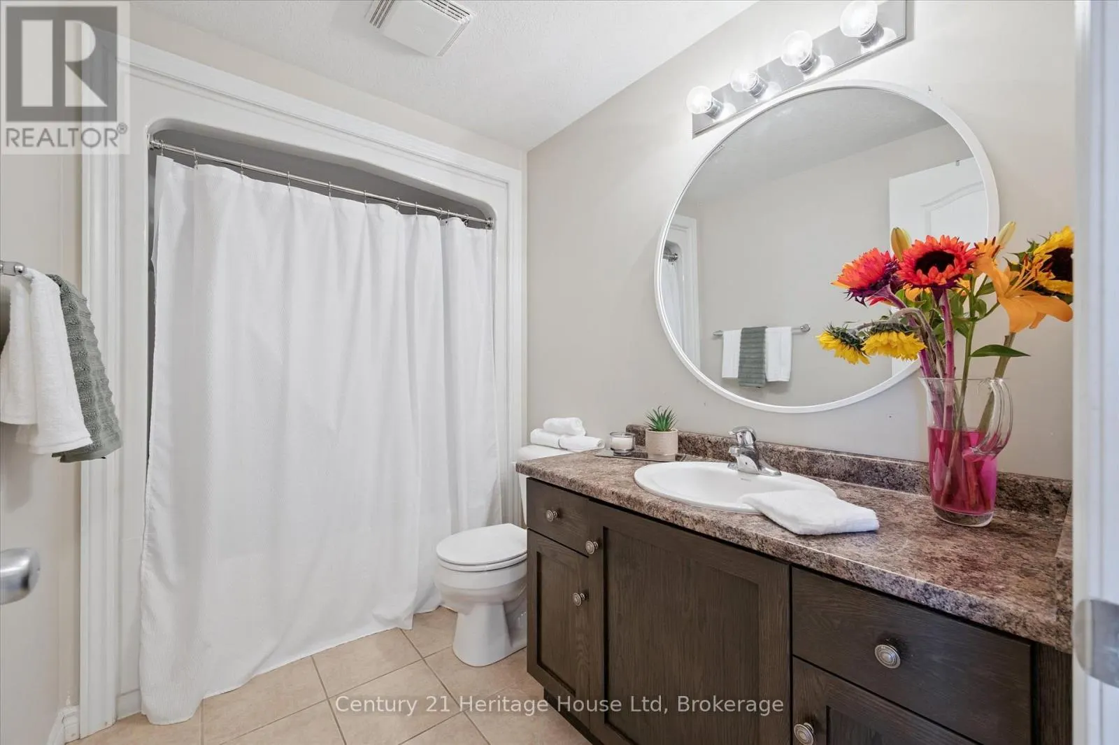 122 CREIGHTON AVENUE