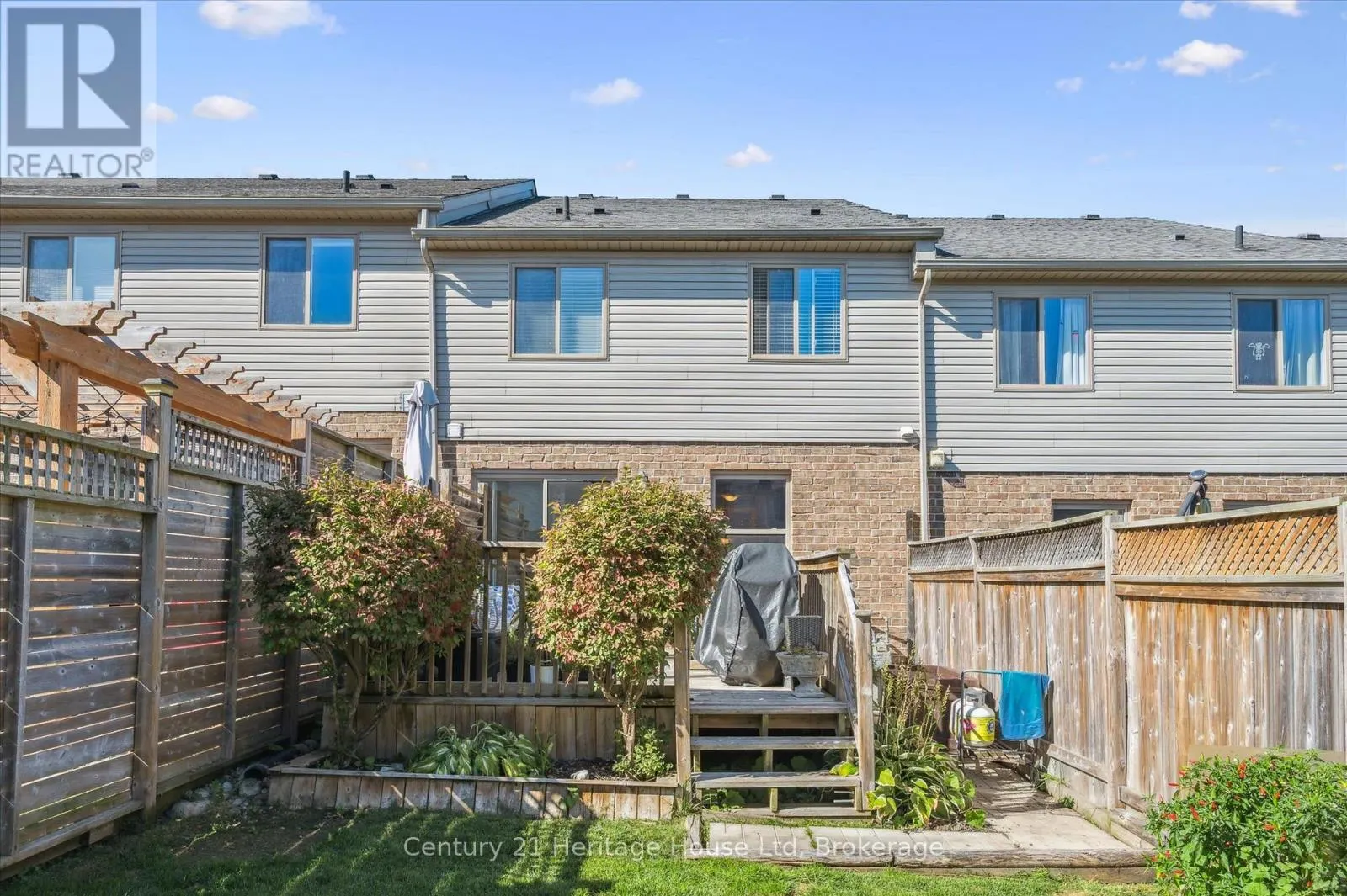 122 CREIGHTON AVENUE