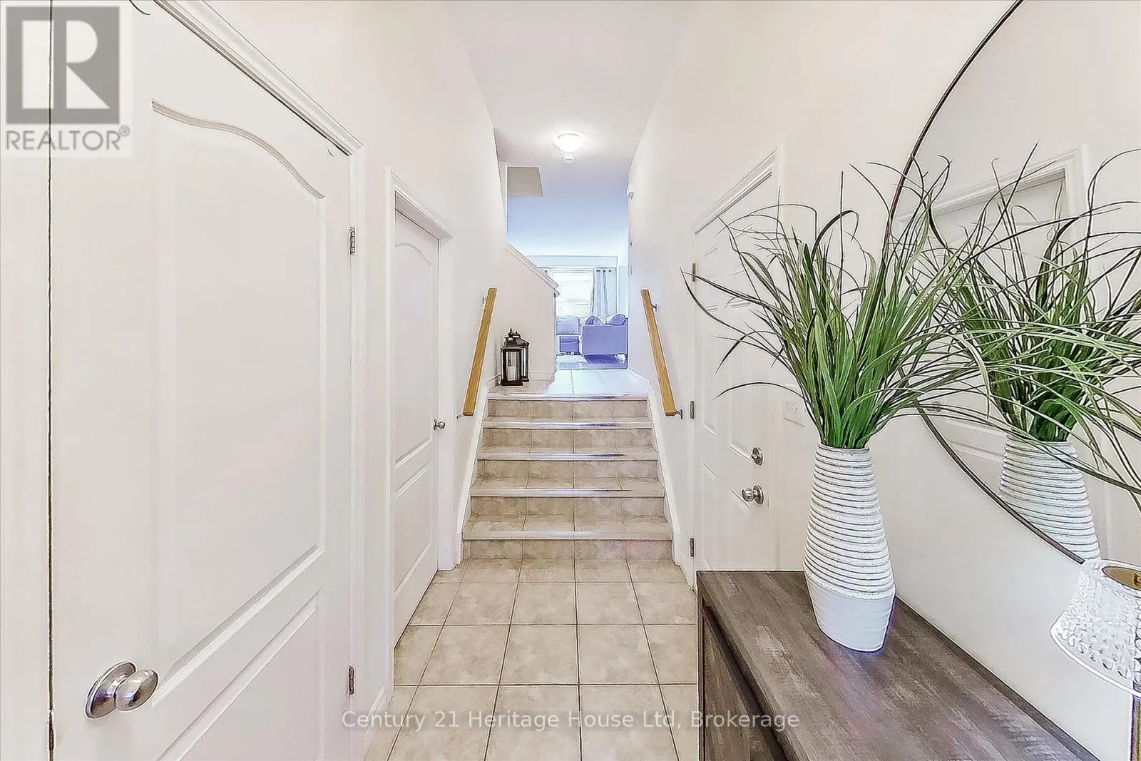 122 CREIGHTON AVENUE