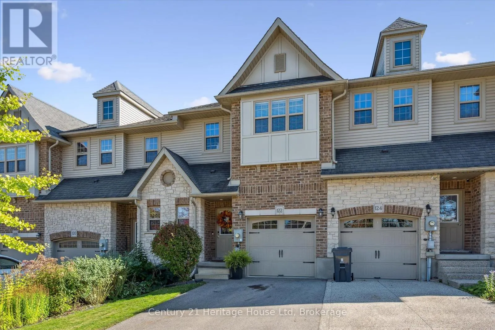 122 CREIGHTON AVENUE