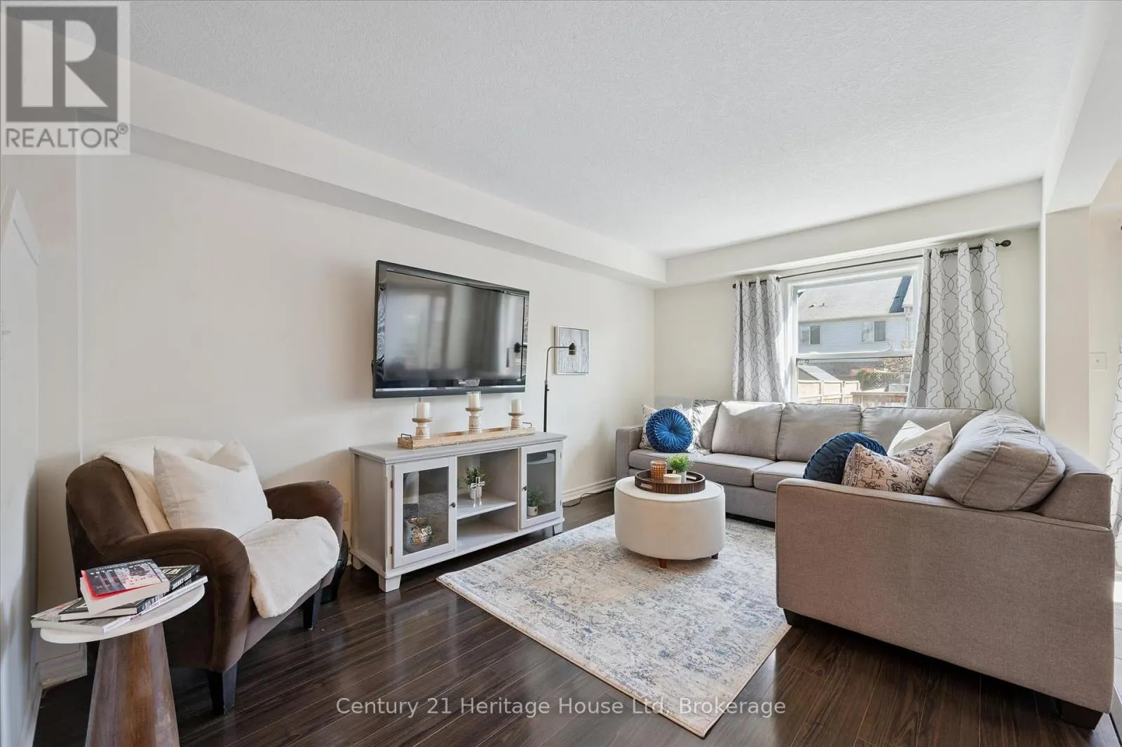 122 CREIGHTON AVENUE