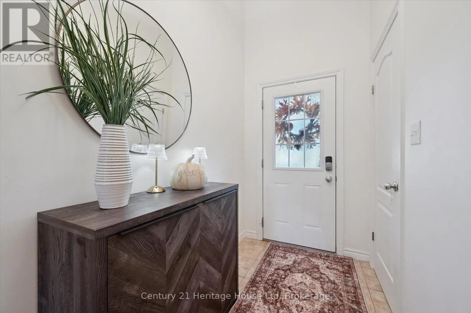 122 CREIGHTON AVENUE