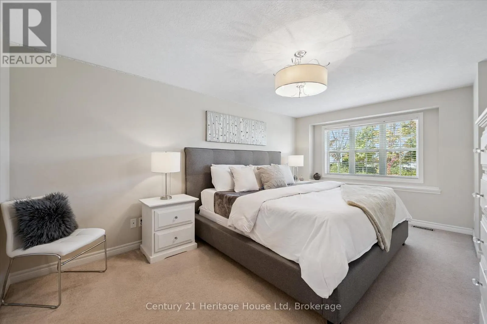 122 CREIGHTON AVENUE