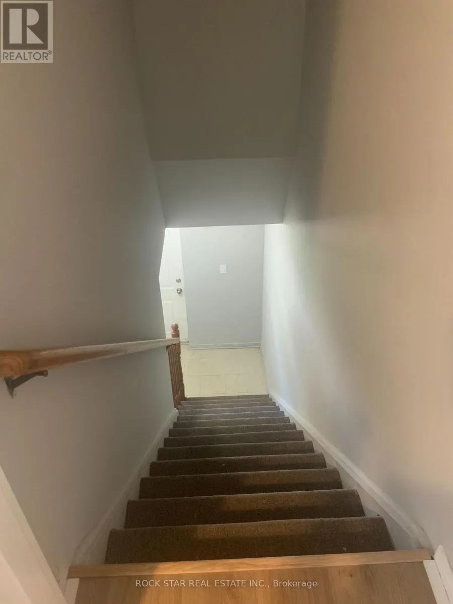 1 - 22 DACOTAH STREET