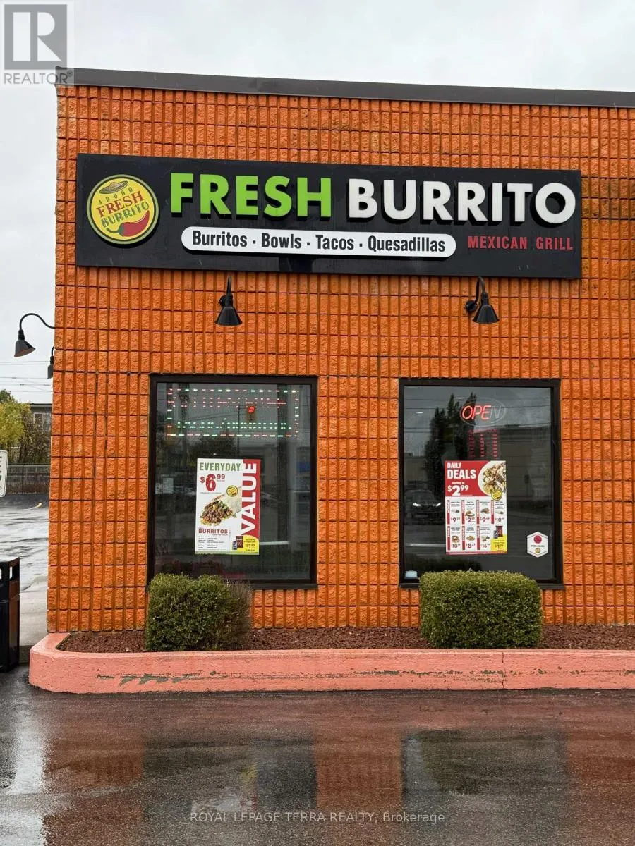 A - 652 FAIRWAY ROAD S