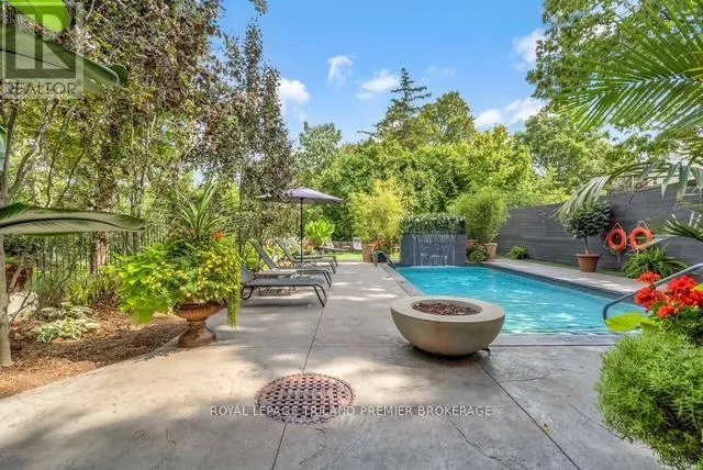 202 - 122 WORTLEY ROAD, #202